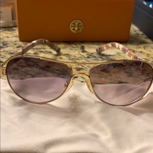 Tory Burch Aviator sunglasses with dust bag & case